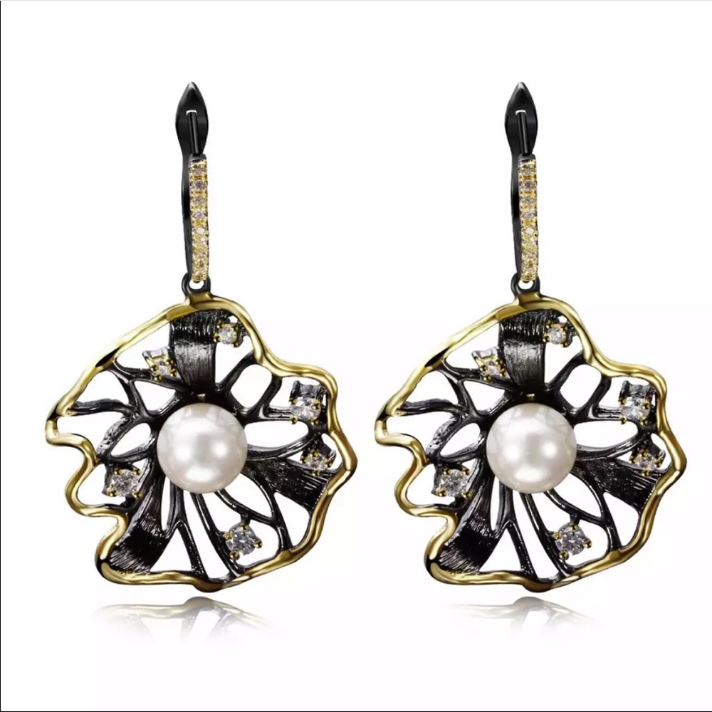 💗💗💗Brand New Stunning Earrings 💕💕💕